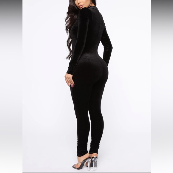 In Your Dreams Velvet Bodysuit from Fashion Nova - Picture 5 of 10